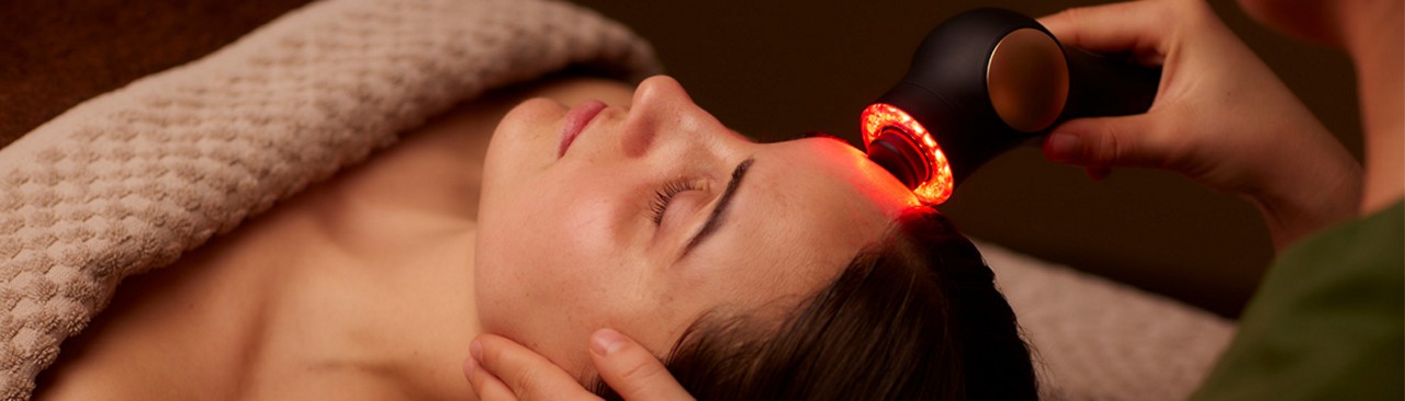 women having natural glow facial