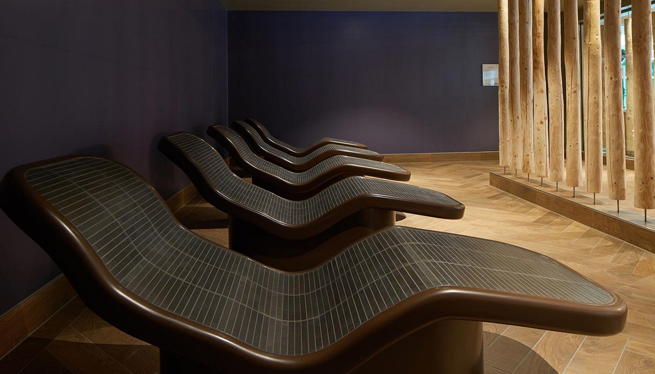 Contoured lounge chairs.